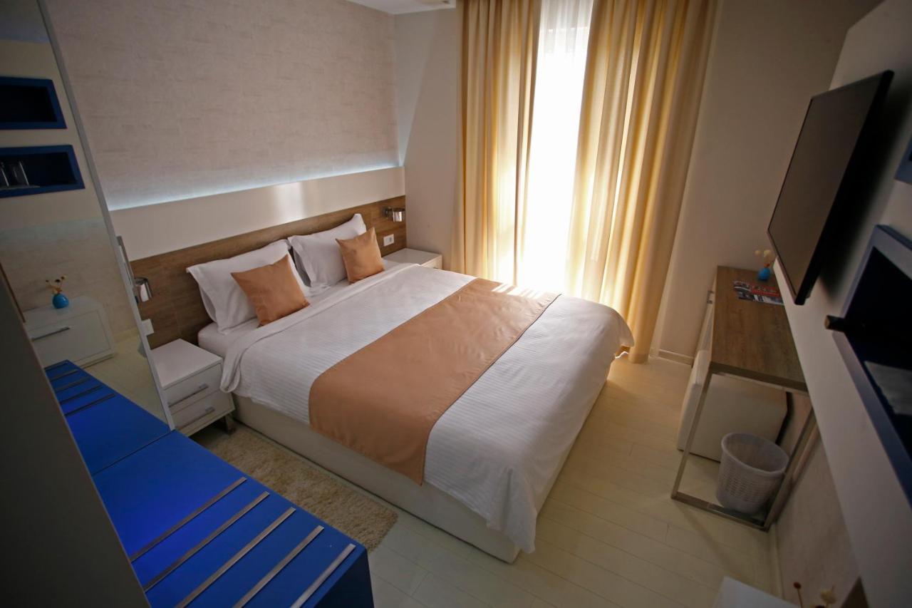 Rox Motel Modrica Eksteriør billede